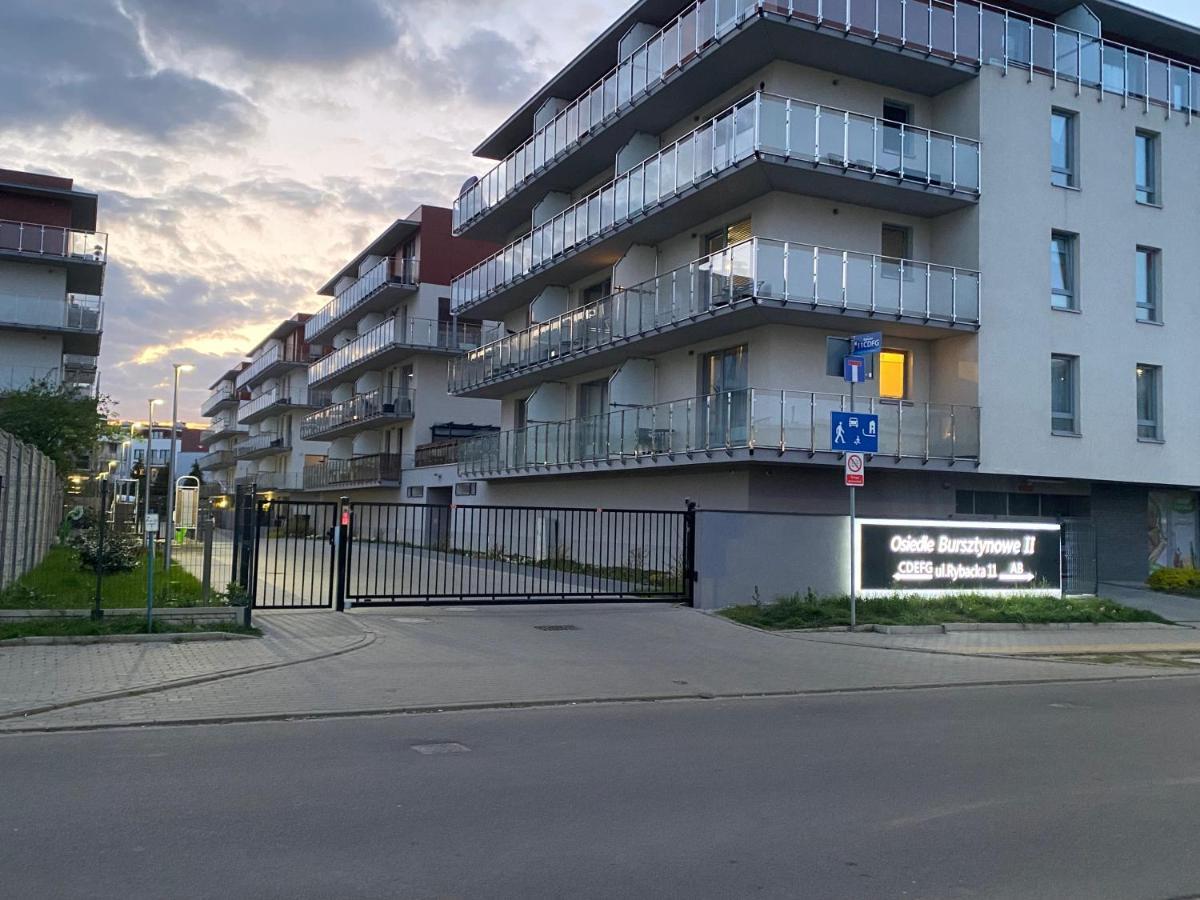 Kolobrzeg Apartament 2 Pokojowy Bursztynowe Apartment Exterior photo